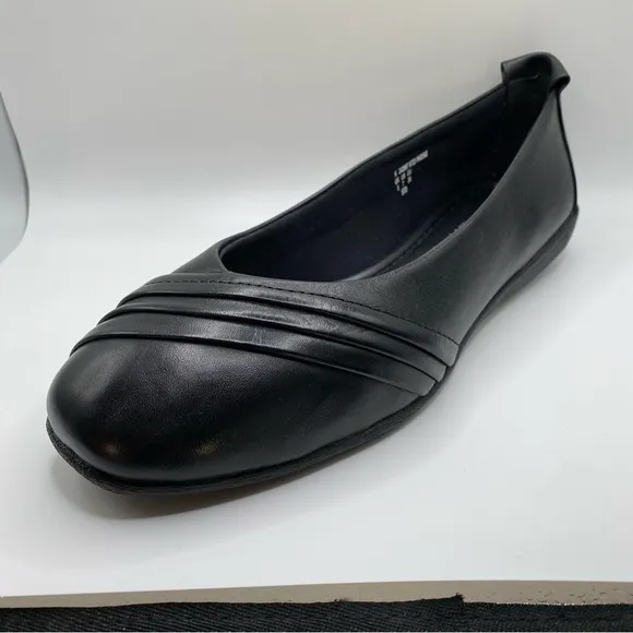HOTTER London Black Robyn II Leather Casual Slip On Shoes US Size 7 NIB