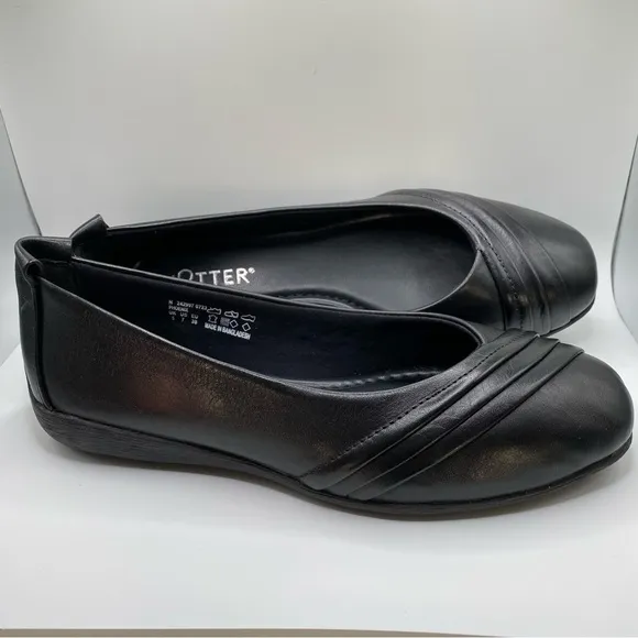 HOTTER London Black Robyn II Leather Casual Slip On Shoes US Size 7 NIB