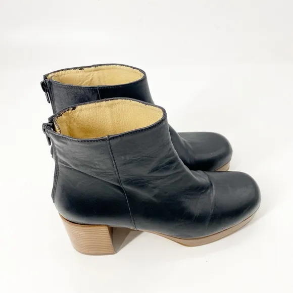 Intentionally Blank Women’s Speed Platform Boots Sz 40/10 Black Leather