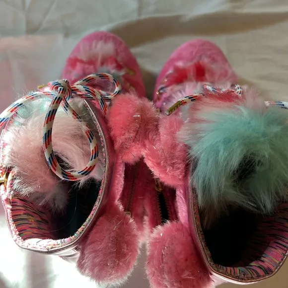 Irregular Choice plushie bear sneakers sz 9