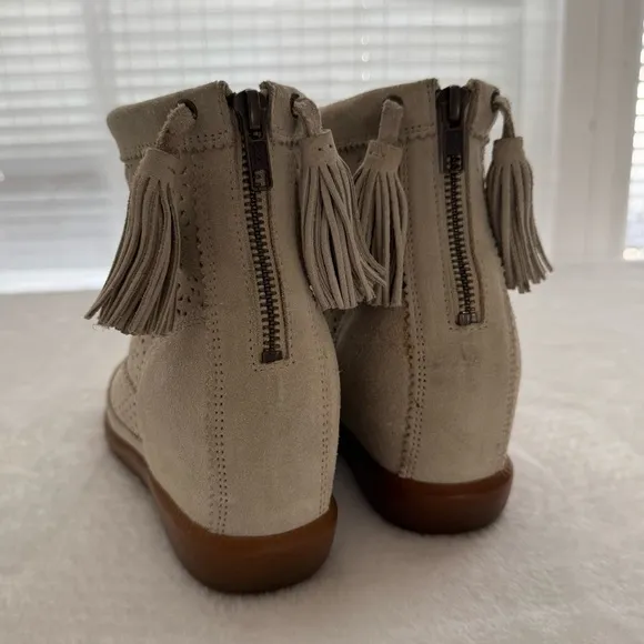 Isabel Marant Basley Cream Perforated Suede Ankle Boots Size 37 Slouchy