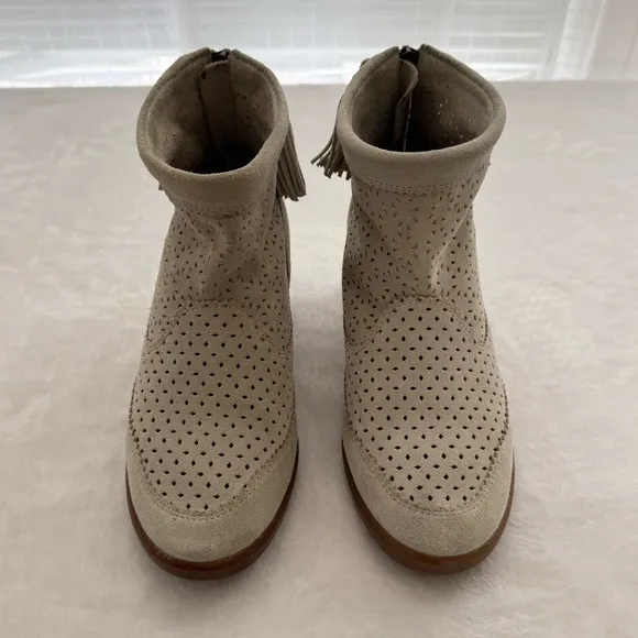 Isabel Marant Basley Cream Perforated Suede Ankle Boots Size 37 Slouchy