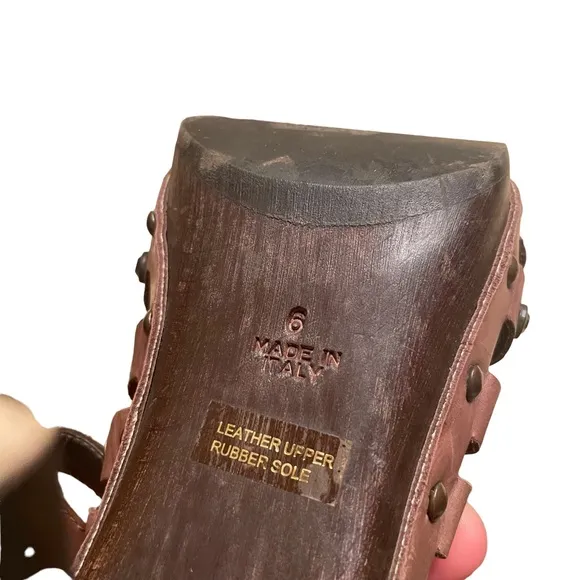 Isabella Fiore Brown Leather Shoes with Studs and rhinestones
