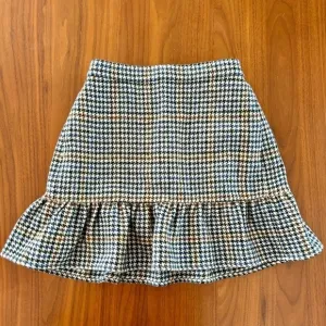 J. Crew Blue &amp; Brown Houndstooth Wool Skirt, High Waist Peplum, Size 4