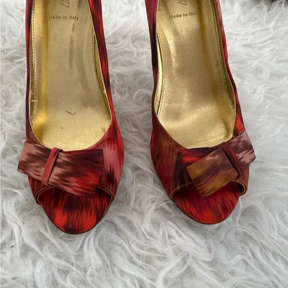 J.CREW peep toe bow heels in orange brown magenta painterly pattern Size 10 rare