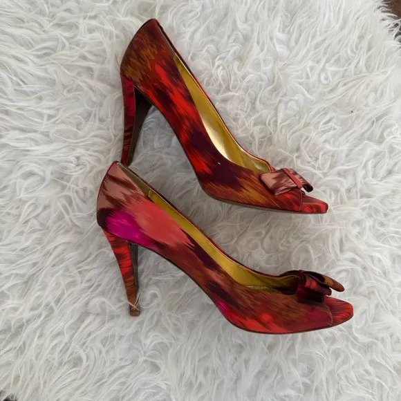 J.CREW peep toe bow heels in orange brown magenta painterly pattern Size 10 rare
