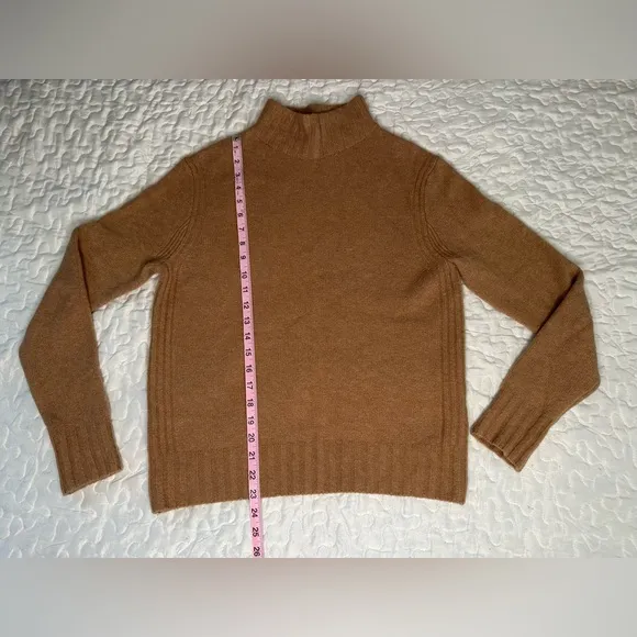 J.Crew Wool Alpaca Blend Turtleneck Sweater Classic Minimalist Neutral Chic Med