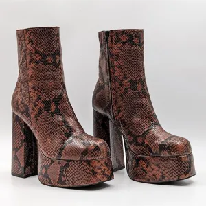 Jeffrey Campbell Women Mexique Snake Print Brown Leather Platform Boots size 10