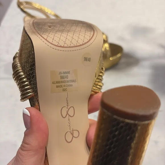 Jessica Simpson | gold “Immie” heels, sz 9