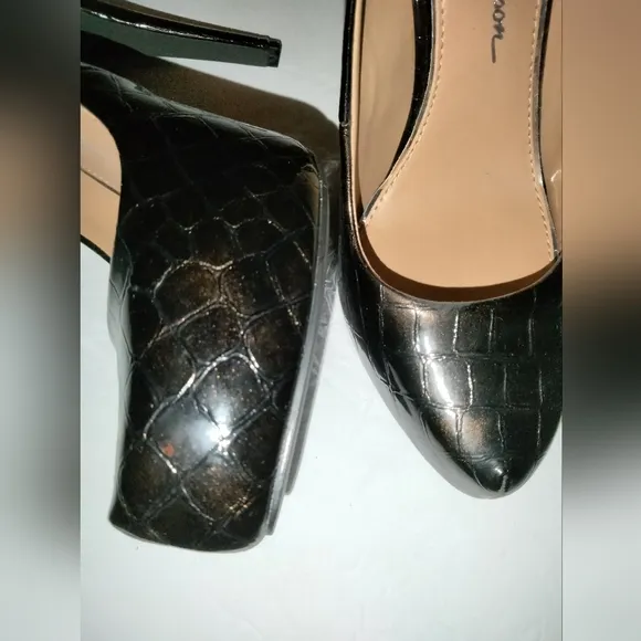 Jessica Simpson (Sz 8) Dark Brown Croc Embossed Parisah Platform Pumps NewWOBox
