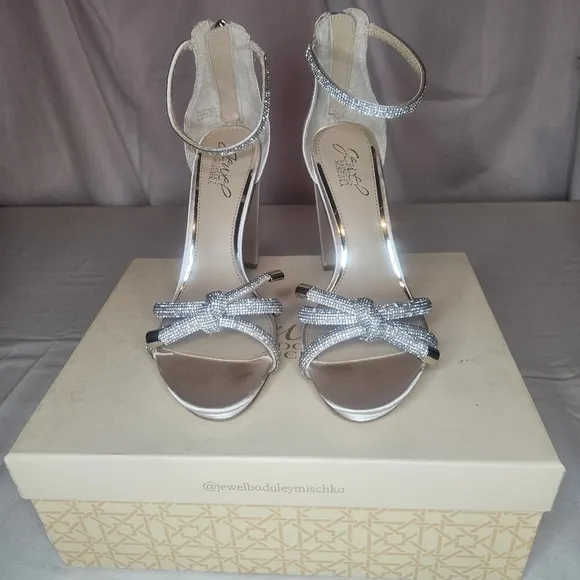 Jewel Badgley Mischka Lexie Knotted Platform Block Heel Champagne