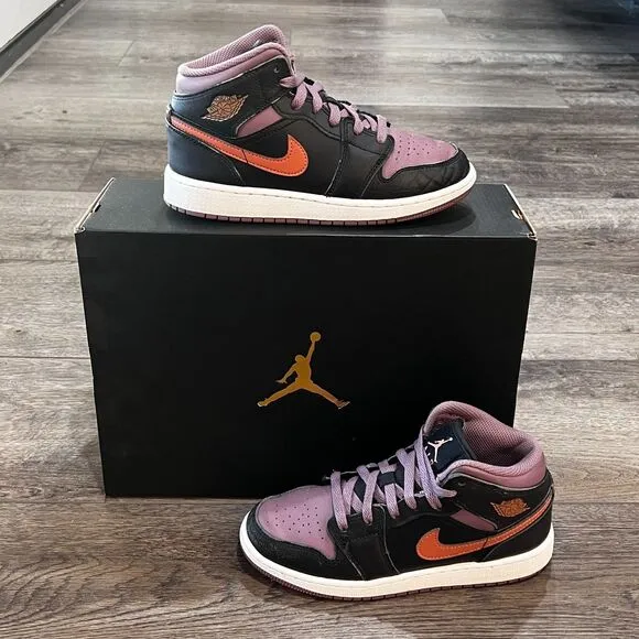 Jordan 1 Mid SE Black Sky J Mauve Sneakers Kids Size 4Y or Women's Size 5.5