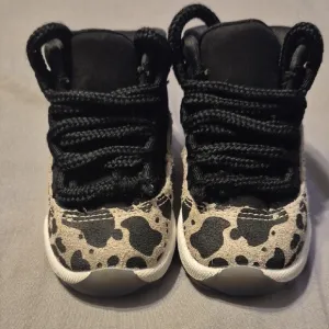 Jordan Black and White Baby High-Top Shoes