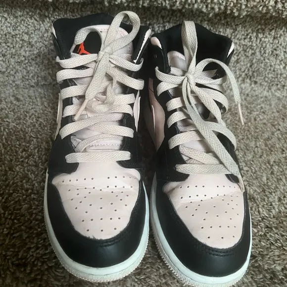 Jordan Black/Pink High-Top Kids Sneakers&amp; Crocs Clogs Lot