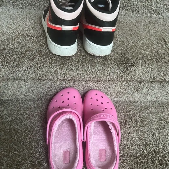 Jordan Black/Pink High-Top Kids Sneakers&amp; Crocs Clogs Lot