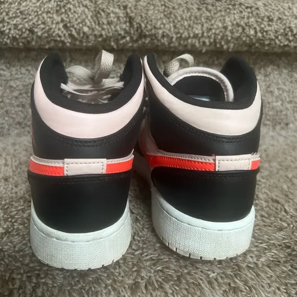 Jordan Black/Pink High-Top Kids Sneakers&amp; Crocs Clogs Lot