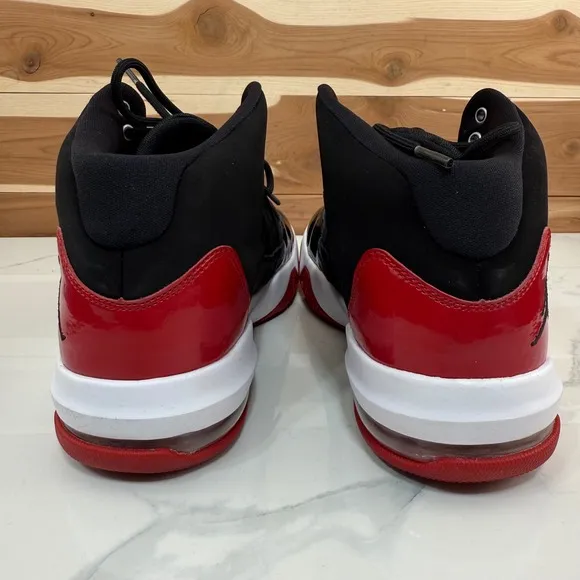 Jordan Max Aura 4 High Top Basketball Black Red Jumpman Sneakers Size 8