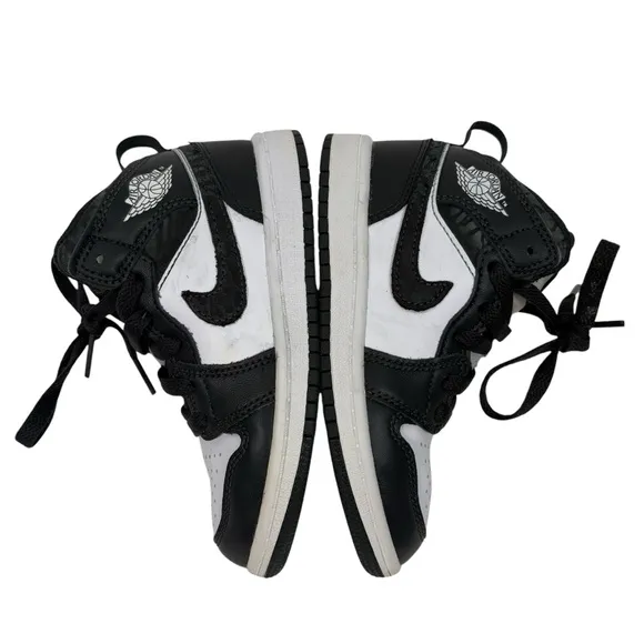 Jordan Nike Retro 1 Toddler Kids 11C Mid High Top Lace Up Sneakers Shoes Suede