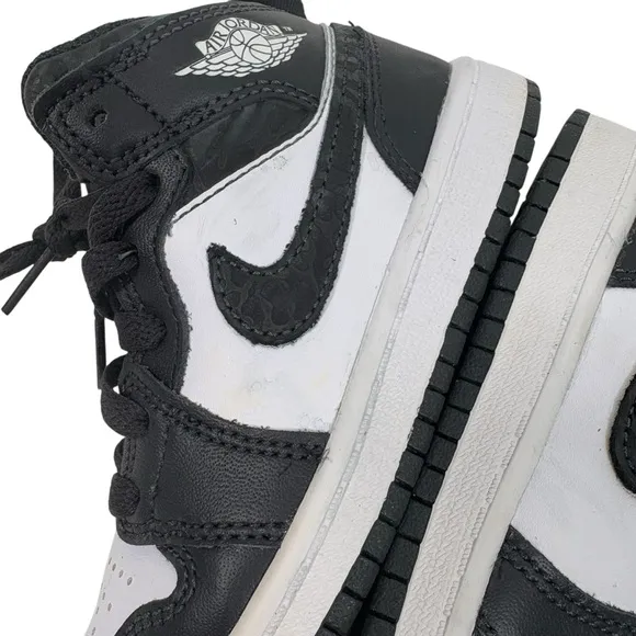 Jordan Nike Retro 1 Toddler Kids 11C Mid High Top Lace Up Sneakers Shoes Suede