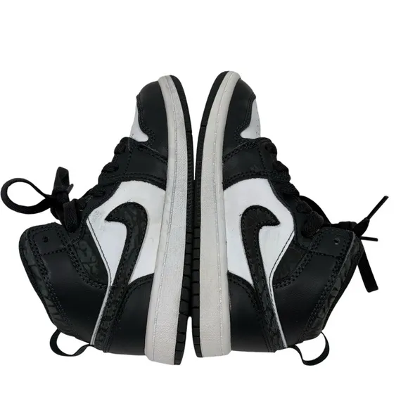Jordan Nike Retro 1 Toddler Kids 11C Mid High Top Lace Up Sneakers Shoes Suede