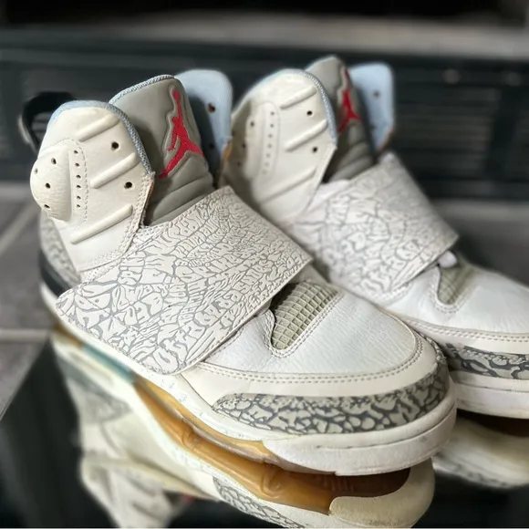 Jordan sons of Mars Gs ‘White Blue Cement’ size : 5y