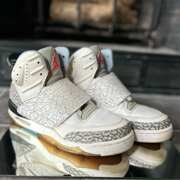 Jordan sons of Mars Gs ‘White Blue Cement’ size : 5y