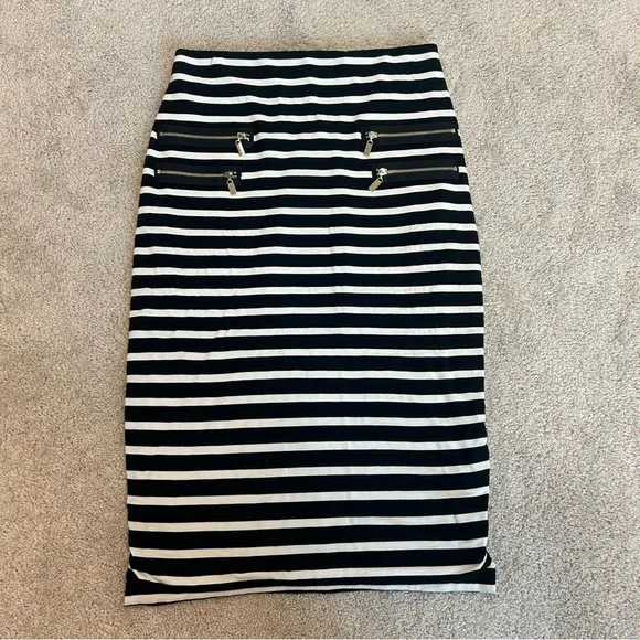 JOSEPH RIBKOFF black white Striped Zip Pencil Skirt Sz 4