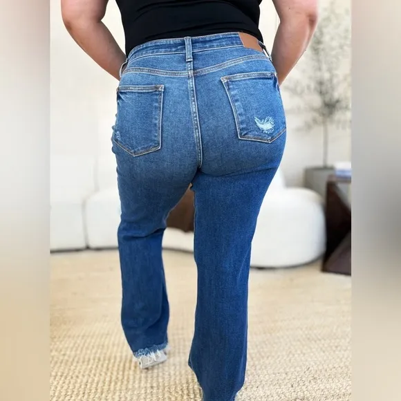 Judy Blue Stretch Mid Rise Distressed Raw Hem Jeans​​