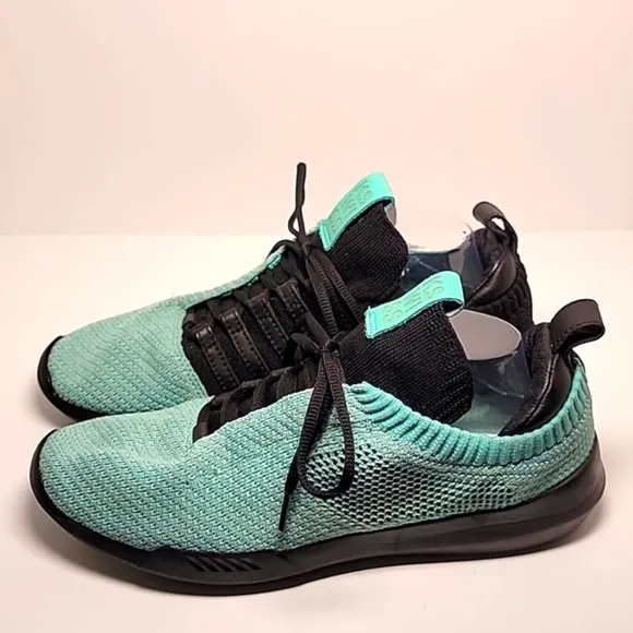 K-Swiss Gen-K Icon Tennis Shoes Sneakers Cockatoo Knit Lace-up Green Black 9