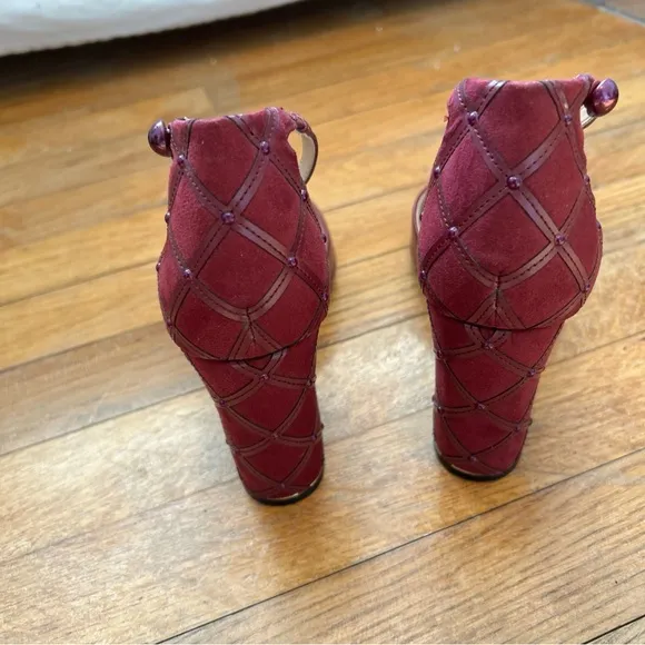Karl Lagerfeld‎ burgundy Heels with Ankle Strap and Rounded Toe