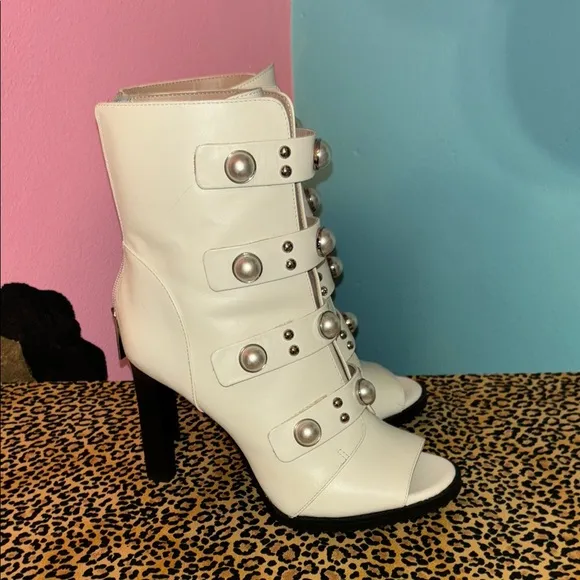 KARL LAGERFELD Chic White Pearl-Studded Women's Boots 8.5