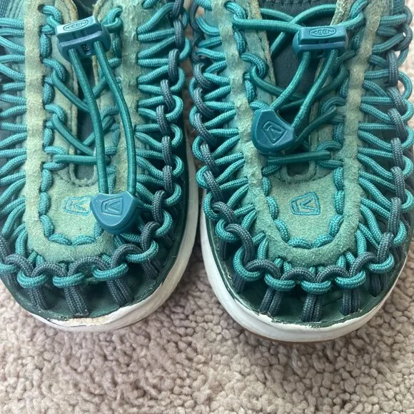 KEEN Uneek Sandals Big Kids 11 Green Cord Woven Slip-On Water Friendly Sport