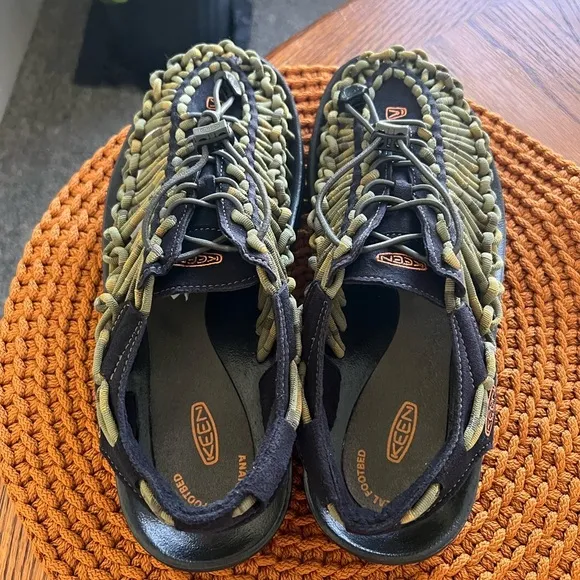 KEEN Uneek Stripes Sandals