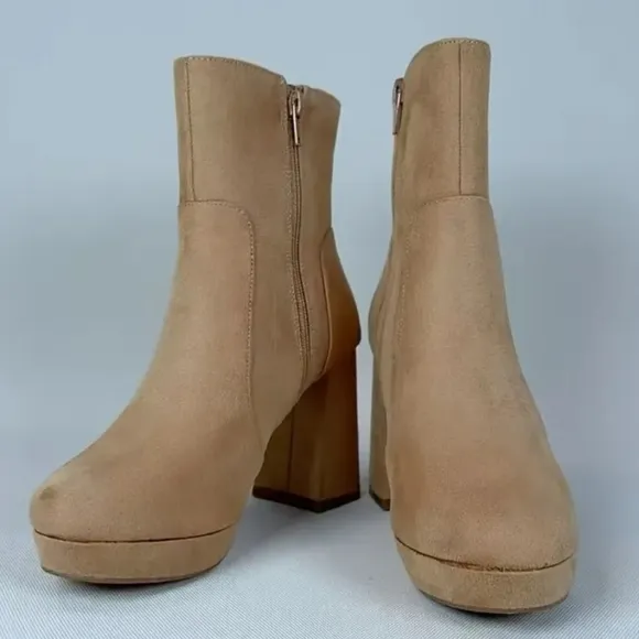 Khaki Chunky Heel Ankle Boots Sz 8.5