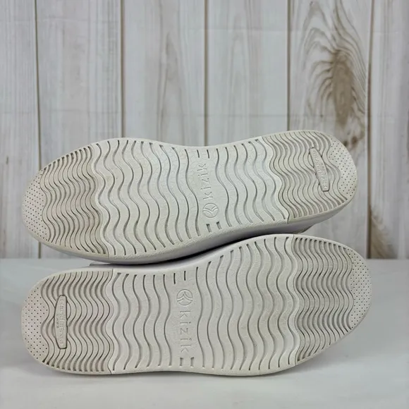 Kizit Prague Sneakers Hands Free Slip-on Canvas Comfy Tennis Shoes Cream Size 10