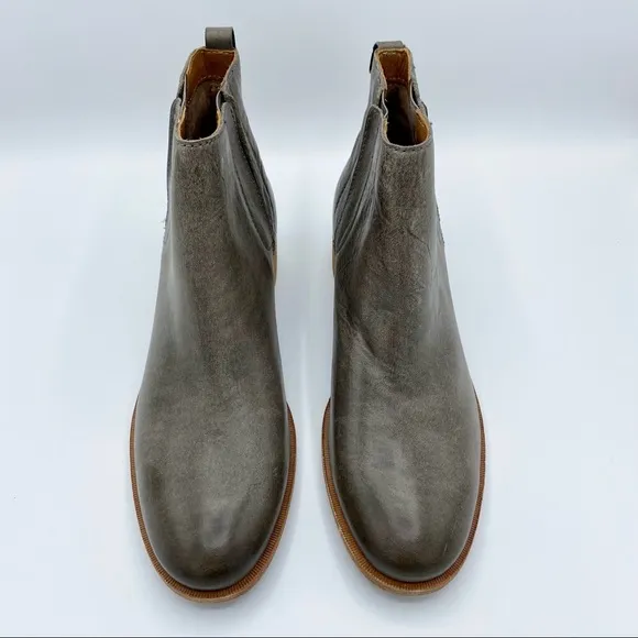 Kork-Ease Grey Leather Mindo Chelsea Bootie Size 9.5