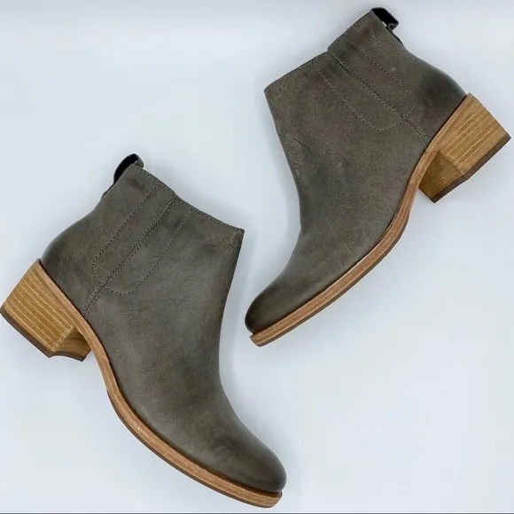 Kork-Ease Grey Leather Mindo Chelsea Bootie Size 9.5