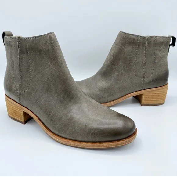 Kork-Ease Grey Leather Mindo Chelsea Bootie Size 9.5