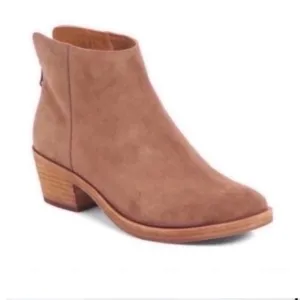 KORK-EASE® Kecia Suede Booties NWT size 9.5