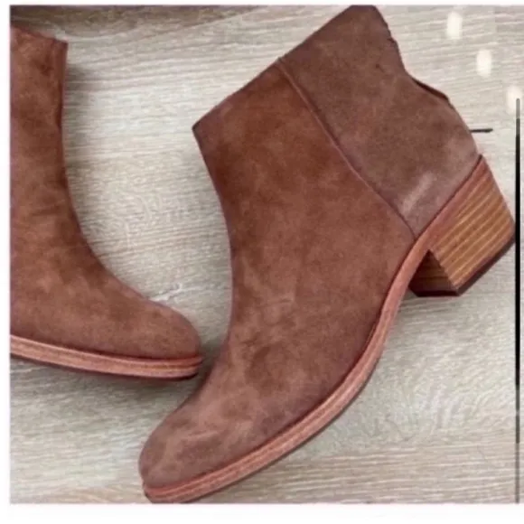 KORK-EASE® Kecia Suede Booties NWT size 9.5