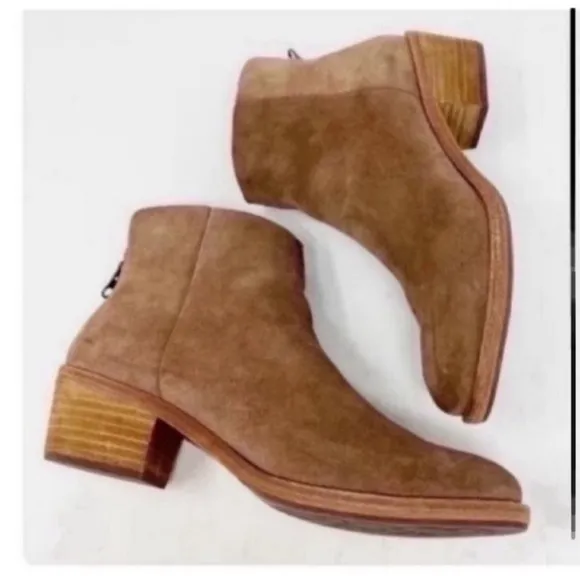 KORK-EASE® Kecia Suede Booties NWT size 9.5