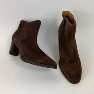 L. L. Bean ankle heeled booties women's size 7 brown suede minimalist boots