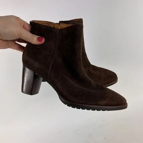 L. L. Bean ankle heeled booties women's size 7 brown suede minimalist boots