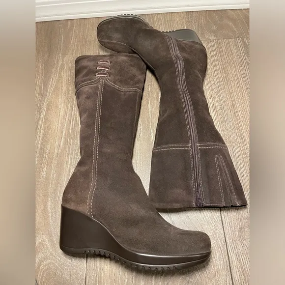 La Canadienne Brown Leather Platform Boots Size 8