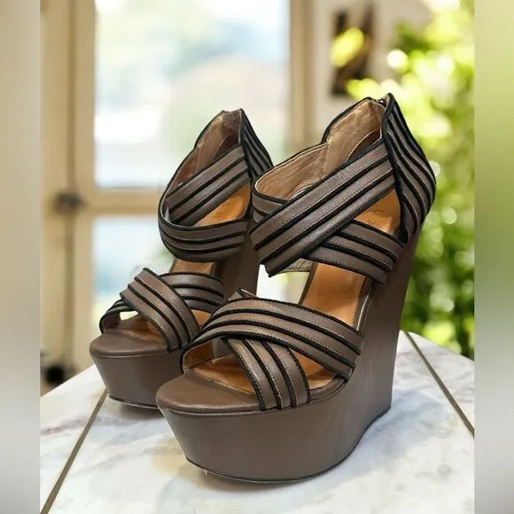 L.A.M.B. Y2K 90s Bernadette Leather Sandals Wedges Heels Size 7.5