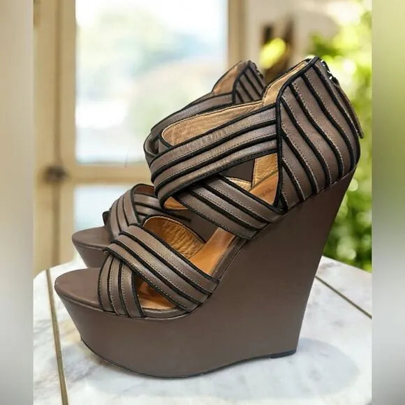 L.A.M.B. Y2K 90s Bernadette Leather Sandals Wedges Heels Size 7.5