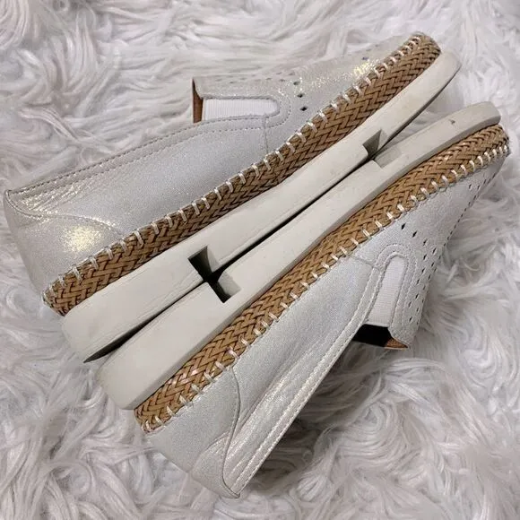L’AMOUR Des Pieds Stazzema White Gold Metallic leather slip on shoes women’s 6.5