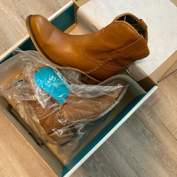 Lane Boots shorties