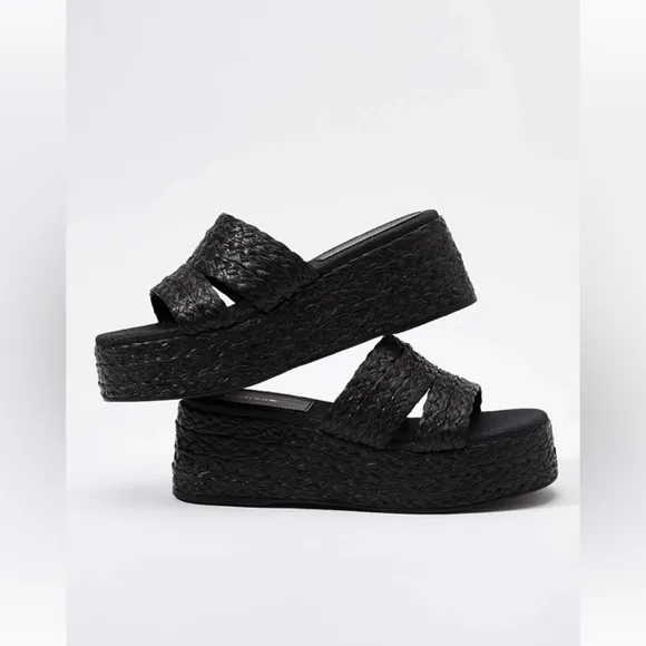 Larroude The Ash sandals handmade braided raffia in a flatform style Size 9