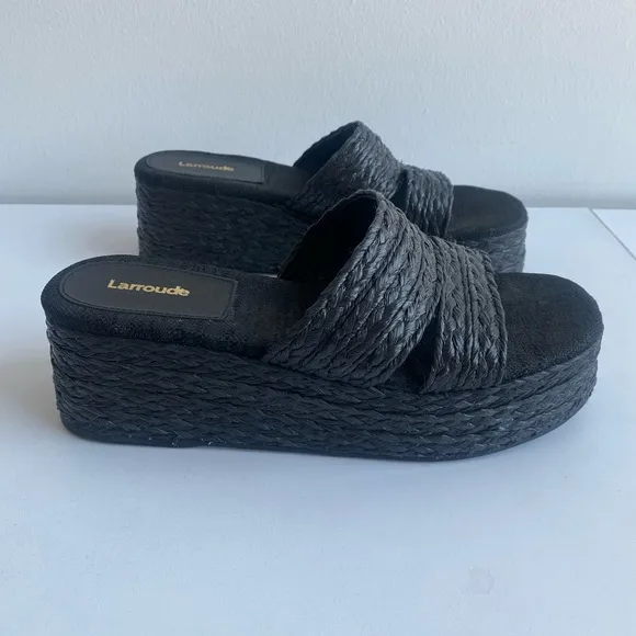 Larroude The Ash sandals handmade braided raffia in a flatform style Size 9